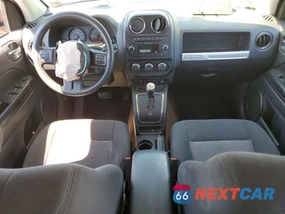 Zdjęcie 8 z 13 samochodu: 2014 JEEP COMPASS SPORT VIN:1C4NJCBA9ED843754 - miniatura