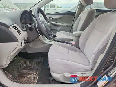 Zdjęcie 7 z 12 samochodu: 2011 TOYOTA COROLLA LE VIN:JTDBU4EE1BJ092127 - miniatura