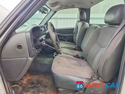 Zdjęcie 7 z 12 samochodu: 2004 CHEVROLET SILVERADO C1500 VIN:1GCEC14X04Z176865 - miniatura
