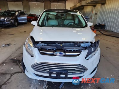 Piąte zdjęcie samochodu w środku: 2017 FORD C-MAX TITANIUM VIN:1FADP5DU5HL109738 - miniatura