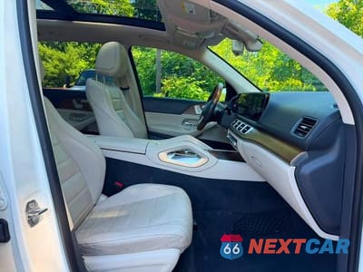 Zdjęcie 8 z 14 samochodu: 2020 MERCEDES-BENZ GLS 580 4MATIC VIN:4JGFF8GE2LA165714 - miniatura