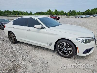 Czwarte zdjęcie samochodu z boku: 2018 BMW 530 XI VIN:WBAJA7C52JWC76292 - miniatura