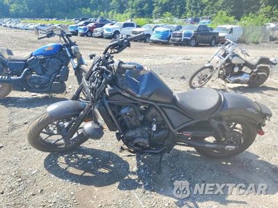 Trzecie zdjęcie samochodu z tyłu: 2026 HONDA CMX1100 A VIN:JH2SC8719TK100644 - miniatura