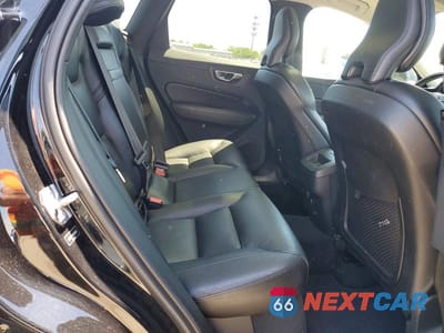 Zdjęcie 11 z 13 samochodu: 2019 VOLVO XC60 T5 VIN:LYV102RK6KB214470 - miniatura