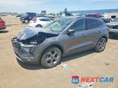2025 FORD ESCAPE ST LINE 1FMCU0MZ5SUA27423 - główne zdjęcie licytacji z USA - miniatura