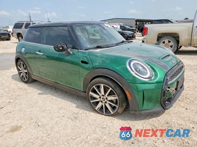 Czwarte zdjęcie samochodu z boku: 2024 MINI COOPER S VIN:WMW53DH04R2V45769 - miniatura