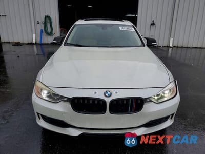Piąte zdjęcie samochodu w środku: 2013 BMW 335 I VIN:WBA3A9C51DF475940 - miniatura
