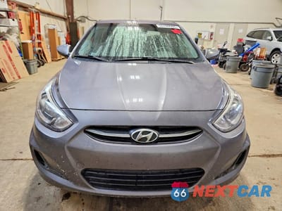 Piąte zdjęcie samochodu w środku: 2016 HYUNDAI ACCENT SE VIN:KMHCT4AE3GU984975 - miniatura