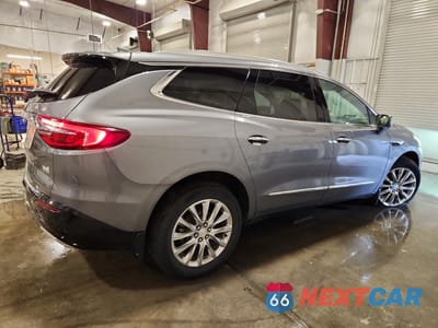 Trzecie zdjęcie samochodu z tyłu: 2020 BUICK ENCLAVE PREMIUM VIN:5GAEVBKW8LJ273031 - miniatura