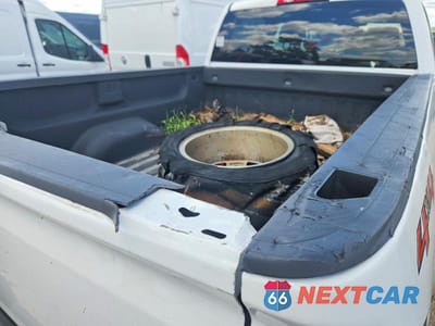 Zdjęcie 10 z 13 samochodu: 2019 CHEVROLET SILVERADO K2500 HEAVY DUTY LT VIN:1GC1KSEG6KF197501 - miniatura