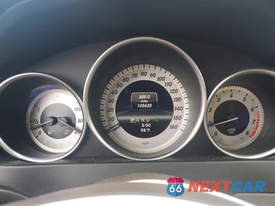 Zdjęcie 9 z 12 samochodu: 2013 MERCEDES-BENZ C 250 VIN:WDDGF4HB9DR278543 - miniatura