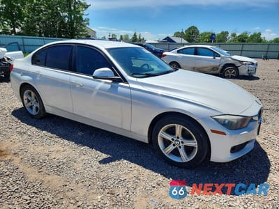 Czwarte zdjęcie samochodu z boku: 2015 BMW 320 I VIN:WBA3B1C50FP831533 - miniatura