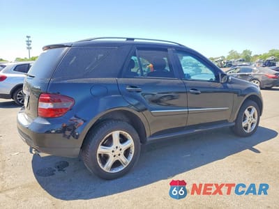 Trzecie zdjęcie samochodu z tyłu: 2008 MERCEDES-BENZ ML 350 VIN:4JGBB86E38A356397 - miniatura