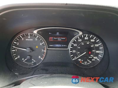Zdjęcie 9 z 13 samochodu: 2019 NISSAN PATHFINDER SL VIN:5N1DR2MN1KC624718 - miniatura
