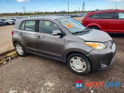 Czwarte zdjęcie samochodu z boku: 2010 SCION XD BASE VIN:JTKKU4B40AJ050664 - miniatura