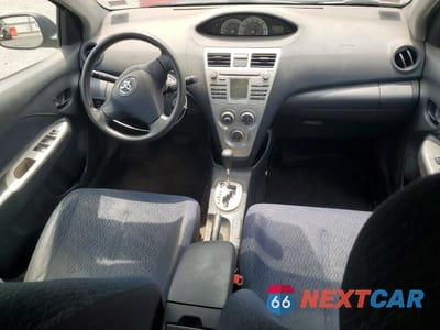 Zdjęcie 8 z 12 samochodu: 2007 TOYOTA YARIS BASE VIN:JTDBT923X71027187 - miniatura