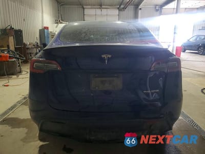 Zdjęcie 6 z 13 samochodu: 2022 TESLA MODEL Y VIN:7SAYGDEF1NF532078 - miniatura