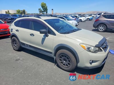 Czwarte zdjęcie samochodu z boku: 2015 SUBARU XV CROSSTREK 2.0 PREMIUM VIN:JF2GPAFC7F8237209 - miniatura
