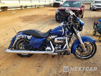 2017 HARLEY-DAVIDSON FLHX STREET GLIDE 1HD1KBC11HB650629 - główne zdjęcie licytacji z USA - miniatura