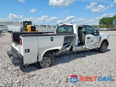 Trzecie zdjęcie samochodu z tyłu: 2022 FORD F250 SUPER - UTILITY / SERVICE TRUCK VIN:1FD7X2A68NEF37603 - miniatura