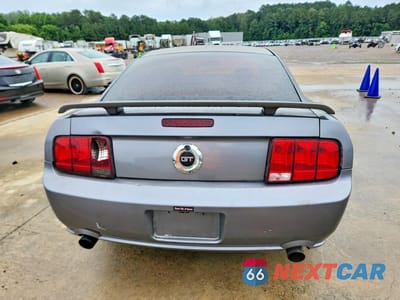 Zdjęcie 6 z 12 samochodu: 2006 FORD MUSTANG GT VIN:1ZVFT82H965227067 - miniatura