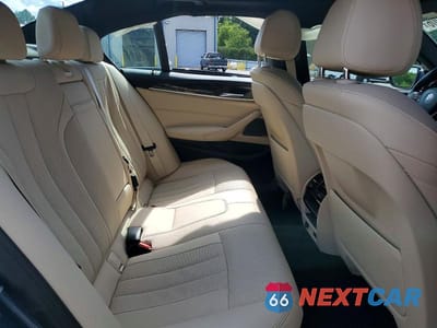 Zdjęcie 10 z 12 samochodu: 2023 BMW 530XE VIN:WBA33AG08PCM53871 - miniatura