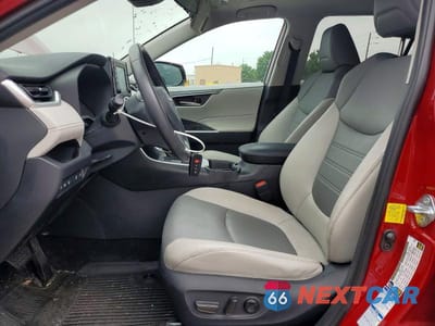 Zdjęcie 7 z 13 samochodu: 2019 TOYOTA RAV4 XLE PREMIUM VIN:2T3A1RFV2KW064600 - miniatura