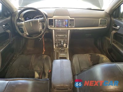 Zdjęcie 8 z 12 samochodu: 2011 LINCOLN MKZ VIN:3LNHL2JC5BR757909 - miniatura