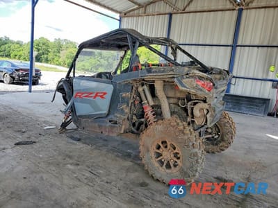 Trzecie zdjęcie samochodu z tyłu: 2025 POLARIS RZR UTILITY VEHICLE VIN:3NSNEB994SF047104 - miniatura