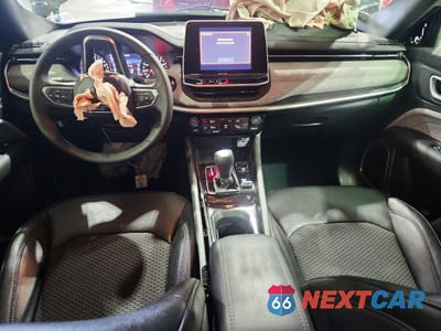 Zdjęcie 8 z 14 samochodu: 2025 JEEP COMPASS LATITUDE VIN:3C4NJDBN0ST597532 - miniatura