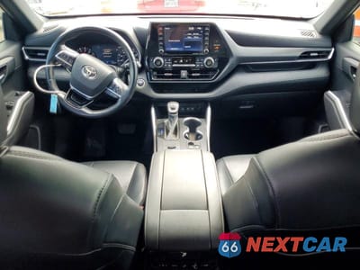 Zdjęcie 8 z 13 samochodu: 2021 TOYOTA HIGHLANDER XSE VIN:5TDLZRAH5MS068907 - miniatura