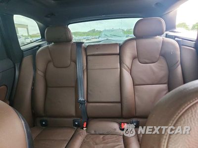 Zdjęcie 10 z 14 samochodu: 2021 VOLVO XC60 T5 MOMENTUM VIN:YV4102RK8M1793730 - miniatura