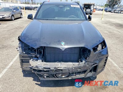 Piąte zdjęcie samochodu w środku: 2025 BMW X5 SDRIVE 40I VIN:5UX13EU02S9Z46035 - miniatura