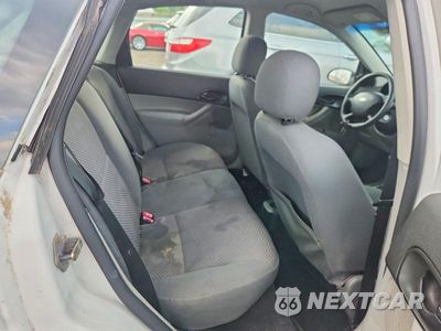 Zdjęcie 10 z 12 samochodu: 2005 FORD FOCUS ZX5 VIN:3FAFP37N65R123386 - miniatura
