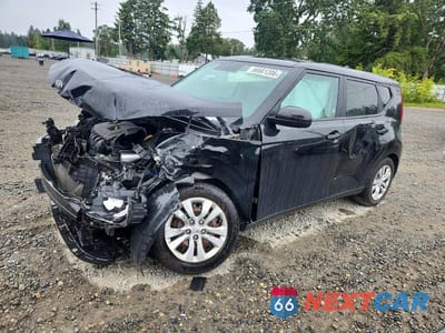 2020 KIA SOUL LX KNDJ23AU2L7708392 - główne zdjęcie licytacji z USA - miniatura