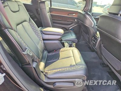 Zdjęcie 10 z 12 samochodu: 2023 JEEP GRAND CHEROKEE L SUMMIT VIN:1C4RJJEG8P8705978 - miniatura
