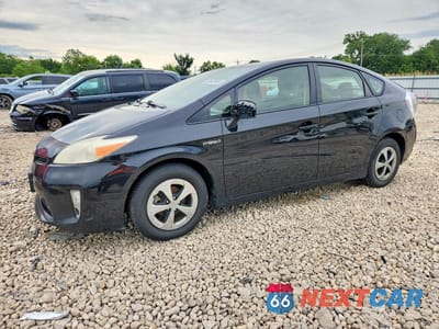 2013 TOYOTA PRIUS TWO JTDKN3DU9D1683745 - główne zdjęcie licytacji z USA - miniatura