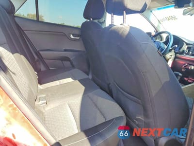 Zdjęcie 10 z 12 samochodu: 2019 KIA RIO S VIN:3KPA24AB7KE241151 - miniatura