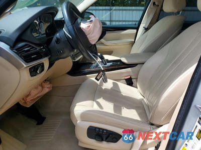 Zdjęcie 7 z 13 samochodu: 2015 BMW X5 XDRIVE35I VIN:5UXKR0C54F0K60916 - miniatura