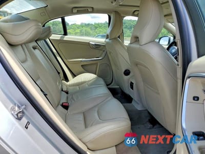 Zdjęcie 10 z 12 samochodu: 2014 VOLVO S60 T5 VIN:YV1612FS0E2271934 - miniatura