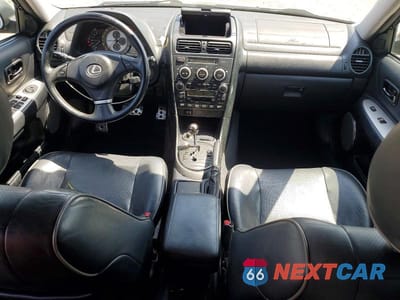 Zdjęcie 8 z 12 samochodu: 2005 LEXUS IS 300 VIN:JTHBD192050096905 - miniatura