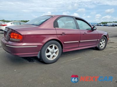 Trzecie zdjęcie samochodu z tyłu: 2005 HYUNDAI SONATA GLS VIN:KMHWF35H25A146082 - miniatura