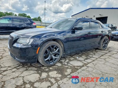 2022 CHRYSLER 300 TOURING 2C3CCAAG0NH104050 - główne zdjęcie licytacji z USA - miniatura