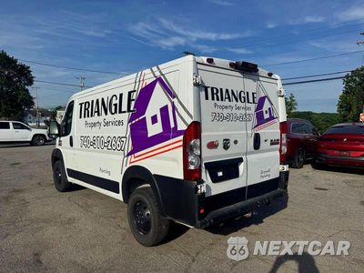 Trzecie zdjęcie samochodu z tyłu: 2020 RAM PROMASTER 1500 1500 STANDARD VIN:3C6TRVAG5LE123193 - miniatura
