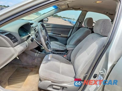 Zdjęcie 7 z 12 samochodu: 2002 TOYOTA CAMRY LE VIN:4T1BE32K52U029284 - miniatura