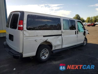 Trzecie zdjęcie samochodu z tyłu: 2025 CHEVROLET EXPRESS G3500 VIN:1GAZGPFP8S1255212 - miniatura