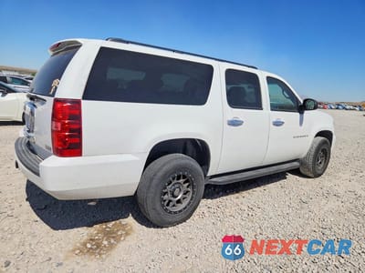 Trzecie zdjęcie samochodu z tyłu: 2009 CHEVROLET SUBURBAN K1500 LS VIN:1GNFK16399R258142 - miniatura