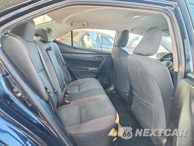 Zdjęcie 10 z 13 samochodu: 2019 TOYOTA COROLLA LE VIN:2T1BURHE1KC226008 - miniatura