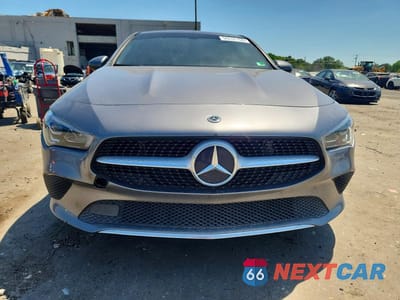 Piąte zdjęcie samochodu w środku: 2020 MERCEDES-BENZ CLA 250 VIN:WDD5J4GBXLN076694 - miniatura