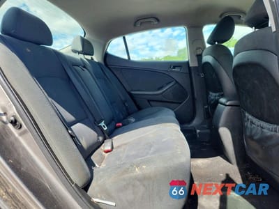 Zdjęcie 10 z 12 samochodu: 2015 KIA OPTIMA LX VIN:5XXGM4A74FG491492 - miniatura